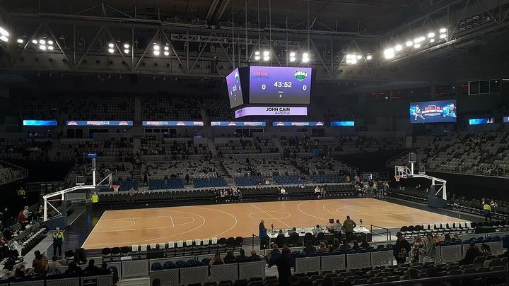 薪水翻三倍！佛得角门将沃齐尼亚敲定转会，登陆智利甲级联赛！｜NBA买球网站（封面配图）